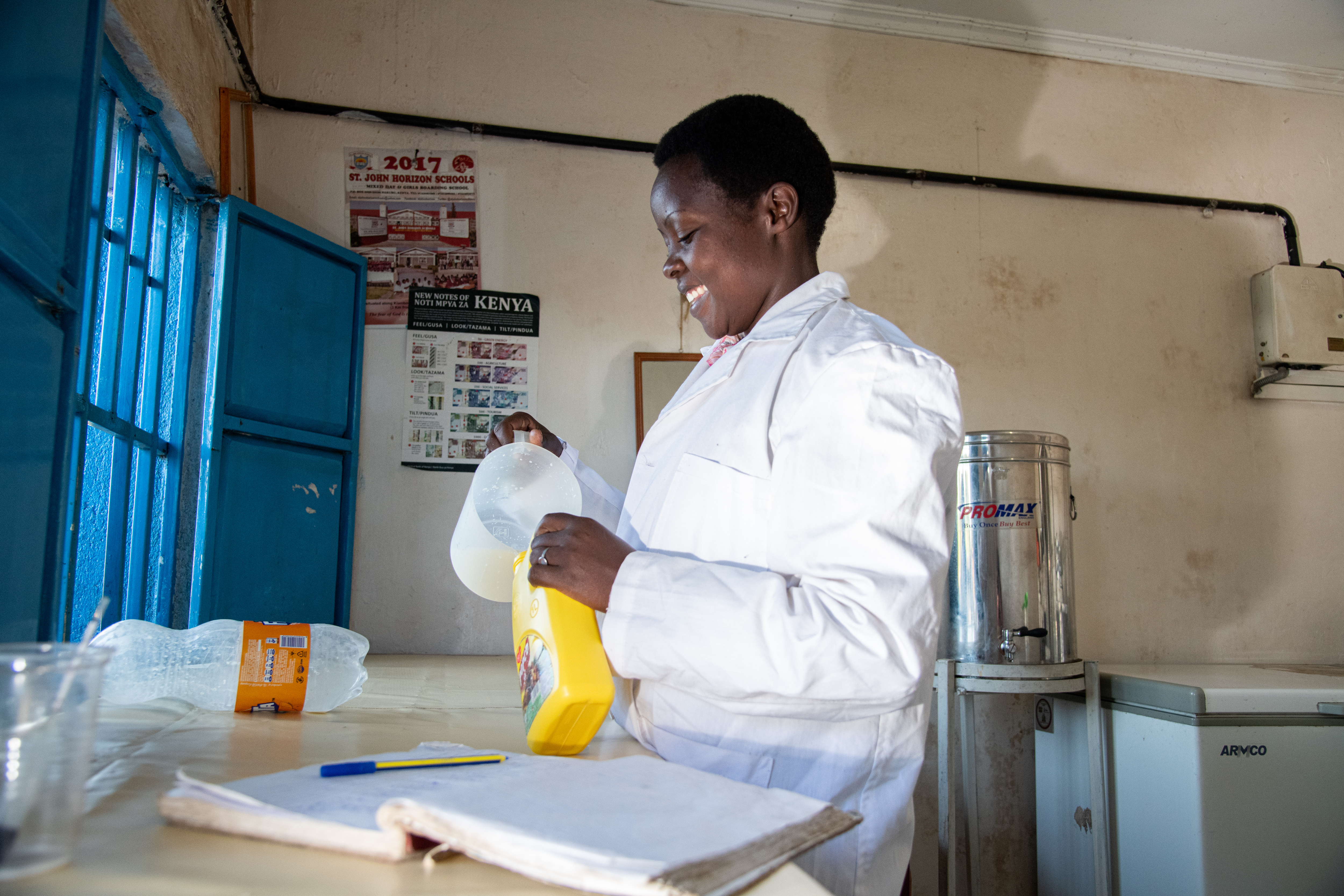 Lilian Satia, a young dairy entrepreneur in Nakuru, Kenya has started a milk bar with other youth (ILRI / Georgina Smith).