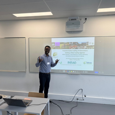 Million Gebreyes presenting at the FSD8 Million Gebreyes presenting at the FSD8