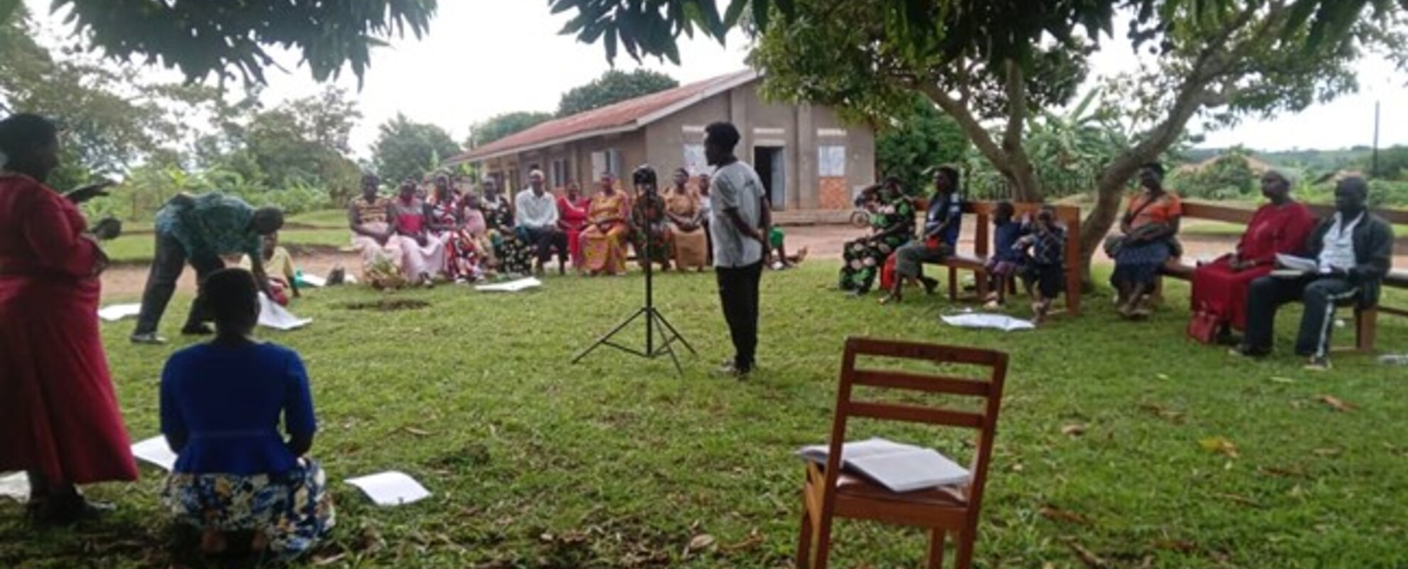 Community dialogues in Buwunga Subcounty, Masaka, Uganda (photo credit: Ripple Effect/Noah Malali).